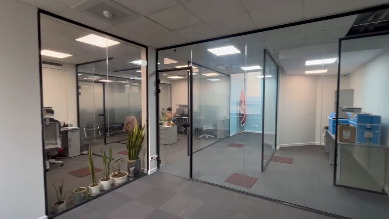 ساختمان اداری